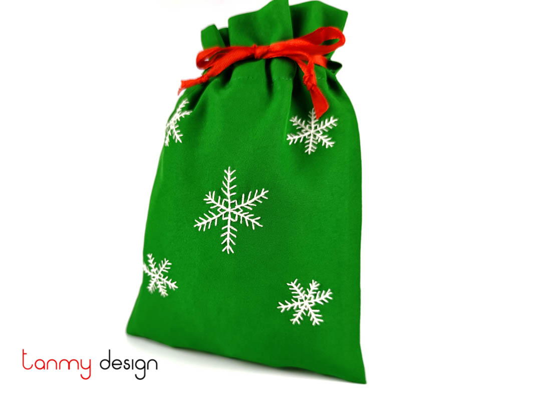 Small green Christmas bag with snowflake embroidery